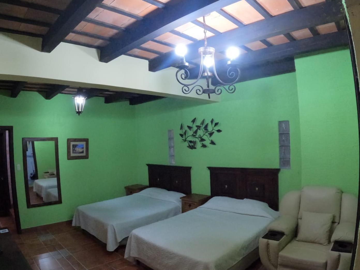 Hotel El Mirador Anexo 1 Santa Lucia Milpas Altas Room photo