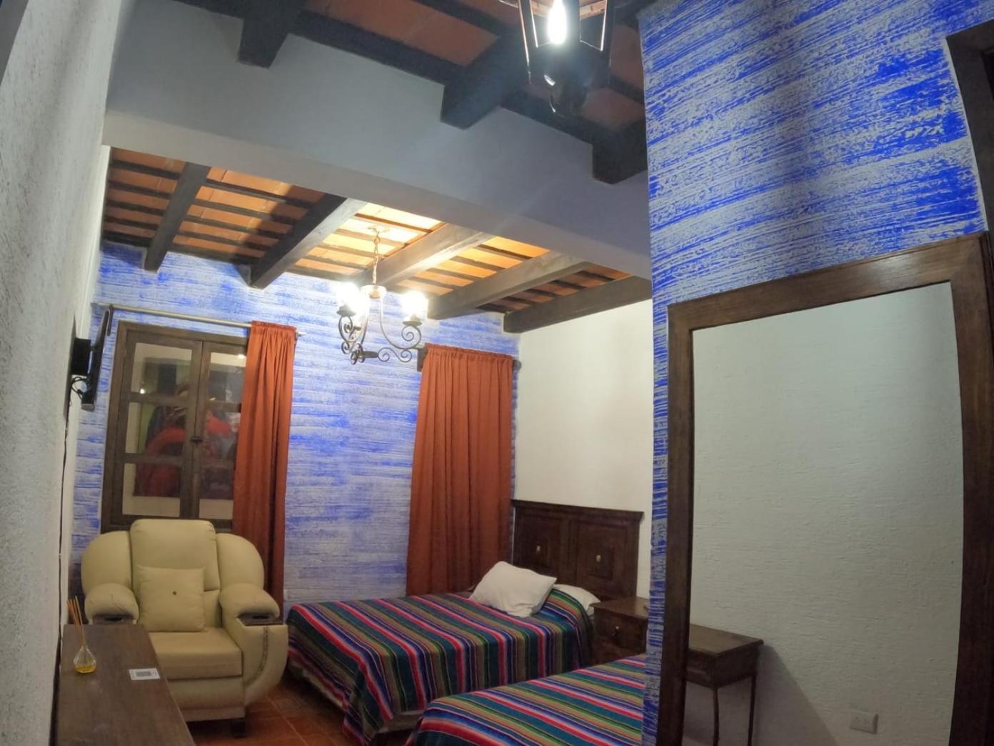 Hotel El Mirador Anexo 1 Santa Lucia Milpas Altas Room photo